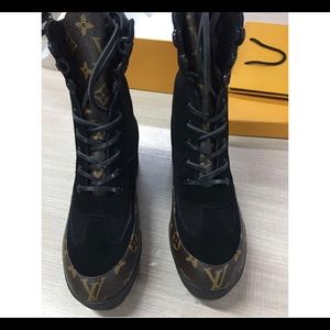 Louis Vuitton Monogram Desert Boots